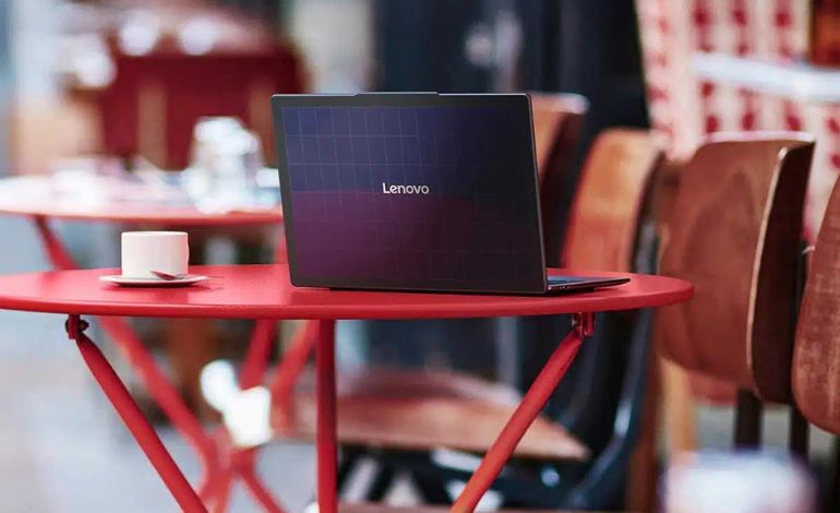 Lenovo Yoga Solar : L’Ordinateur Portable Solaire qui Révolutionne la Mobilité Durable